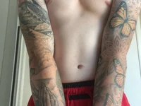 Biguk7inch's webcam live show