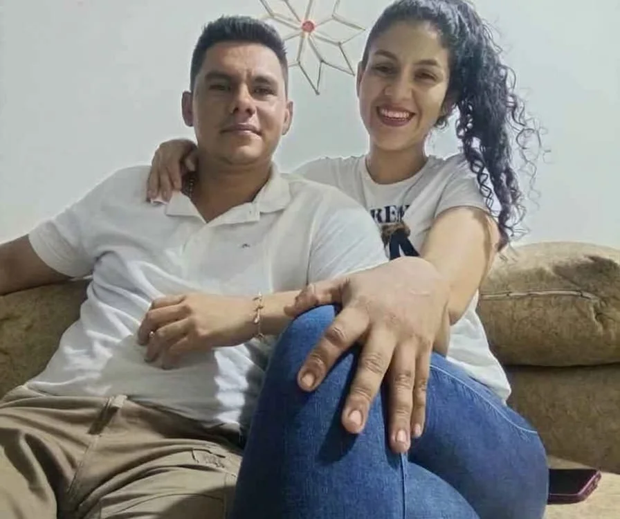 Peter_and_kata_ Chat XXX offline