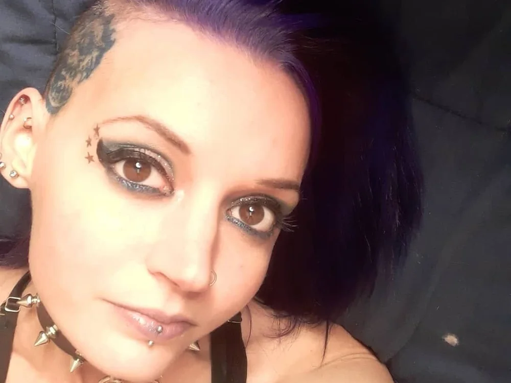 Luna_Heather90s offline chatrum
