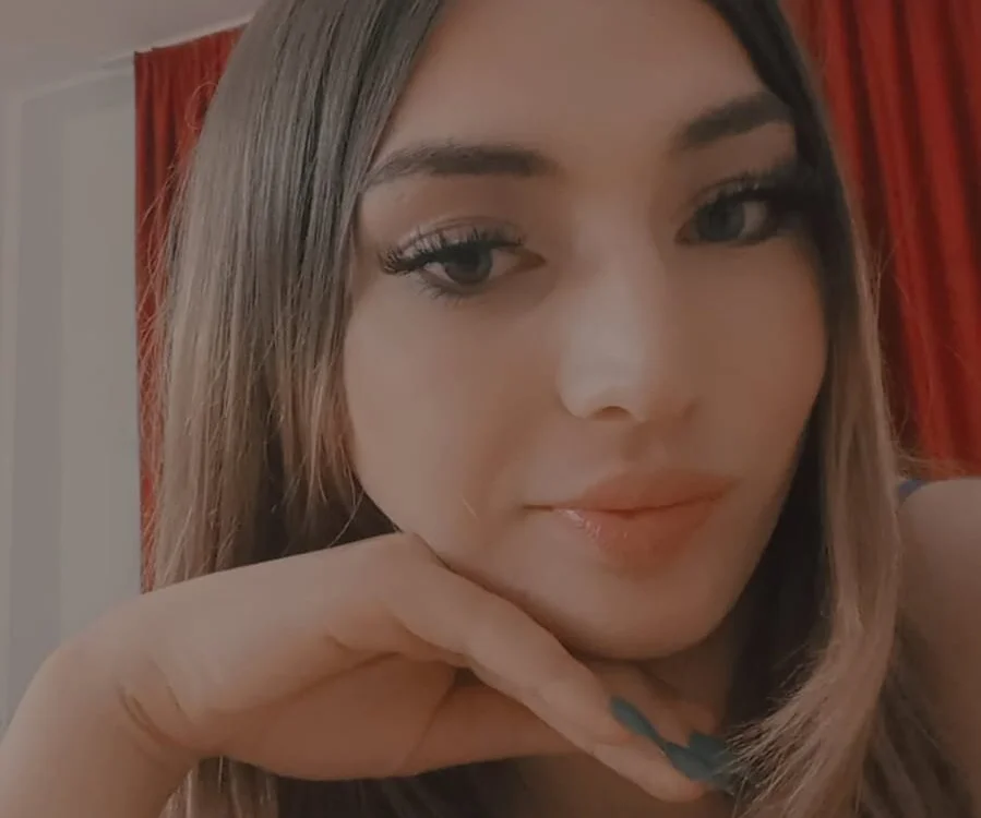 MedeyaStar Offline XXX-chat