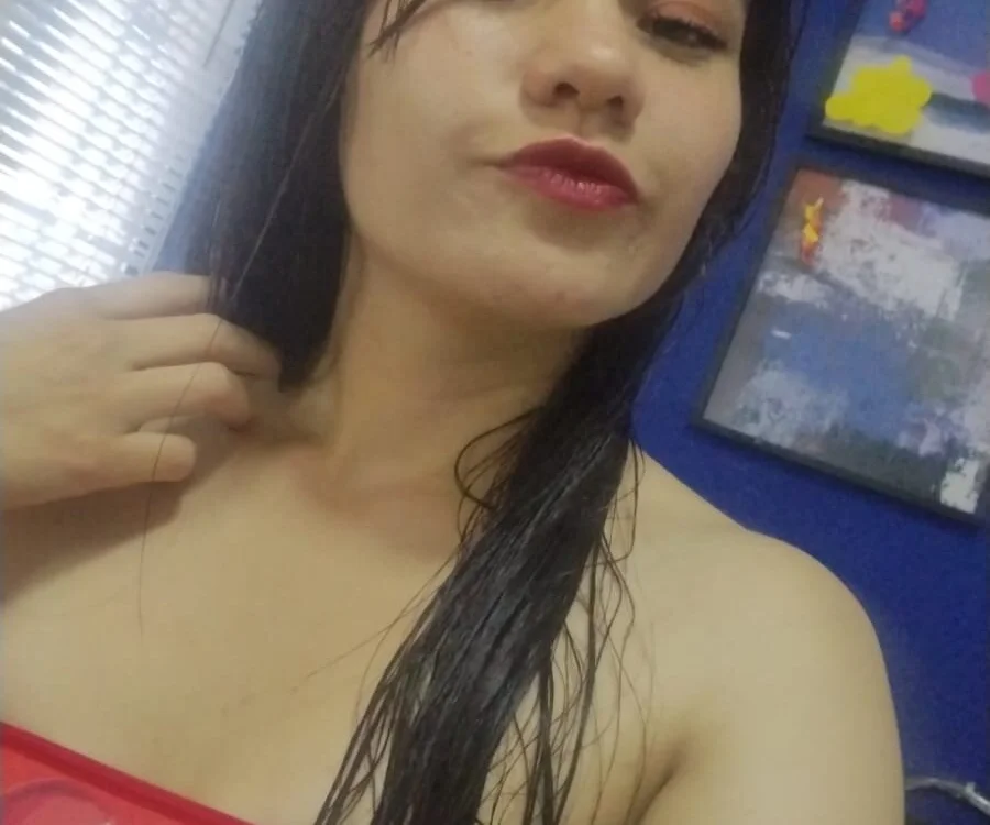 yarafuckass' Offline XXX Chat