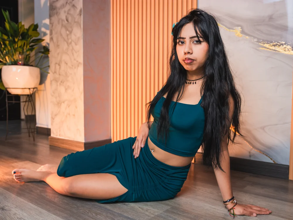 AyameFoxy's Offline Chat Room