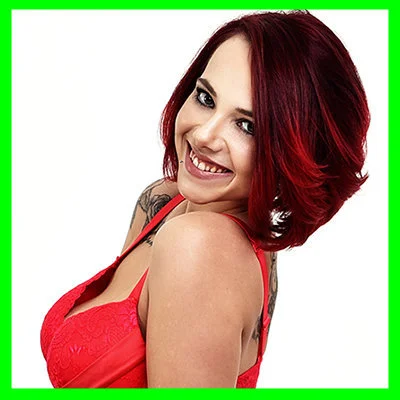 Ninacam92's Offline XXX Chat
