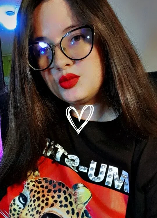 Офлайн-чат XXX KrystalAdams