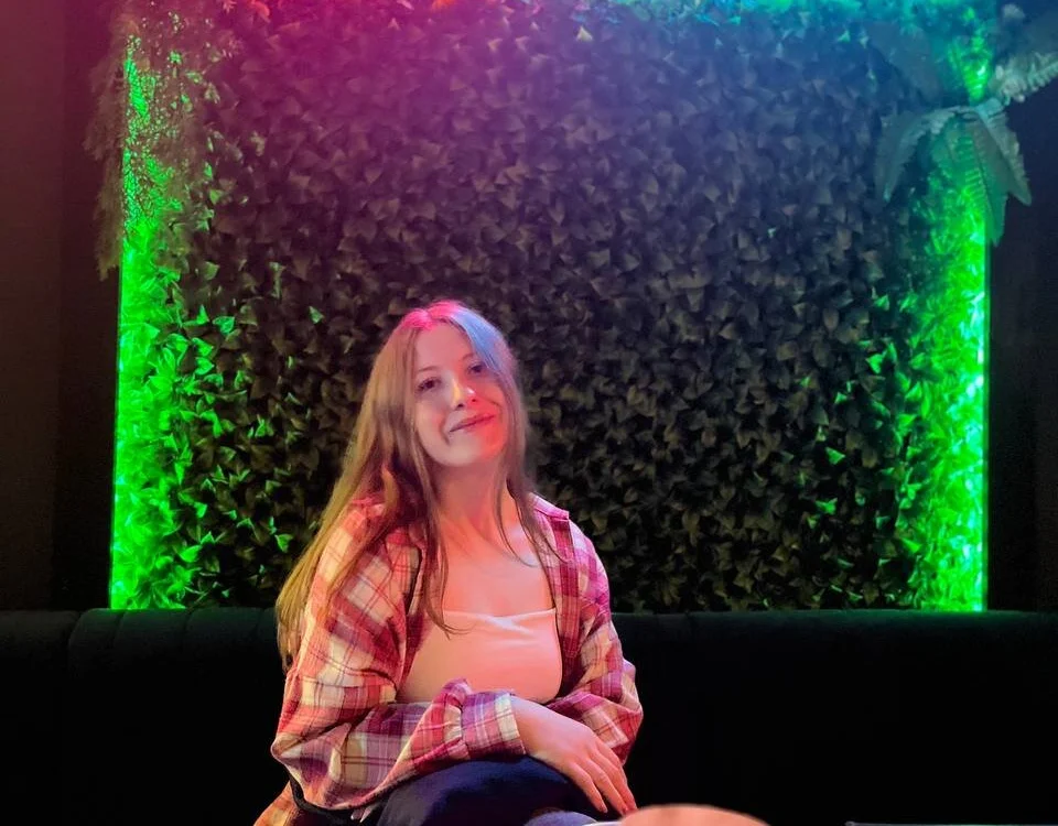 Viktoria___ offline chatrum