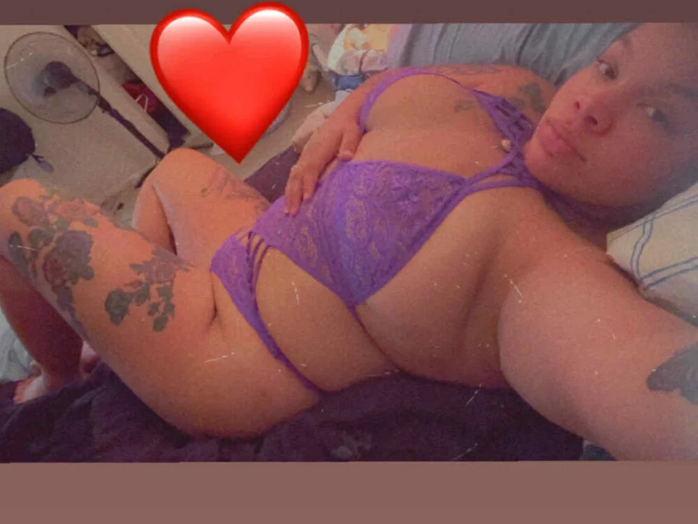 sugacookiiie offline XXX-chatje