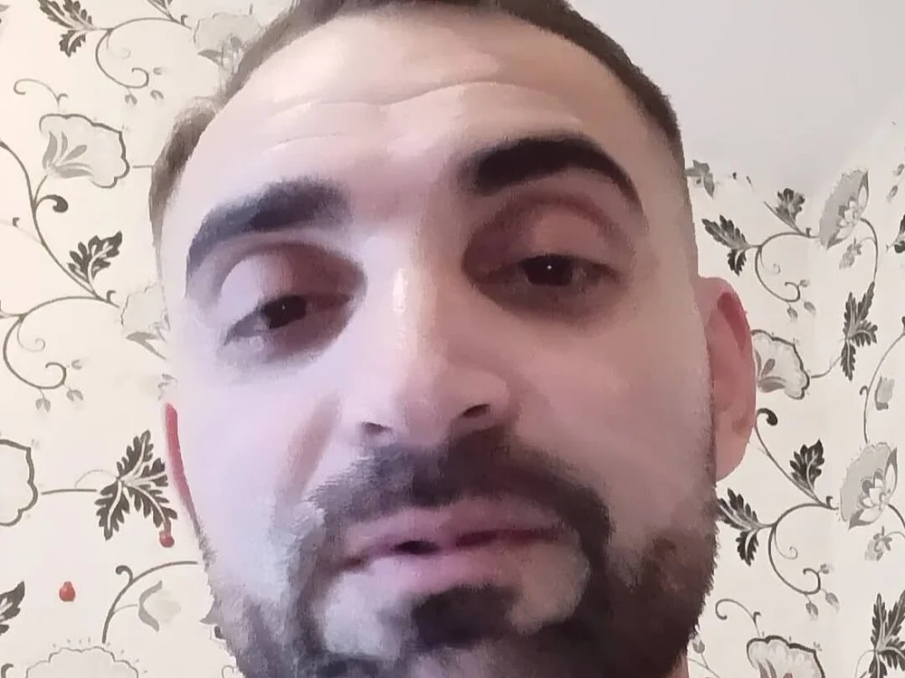 MOSSEX69's Offline Chat Room