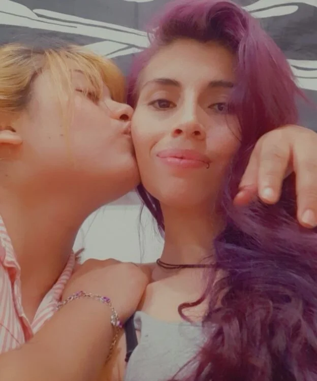 kymm_ally_ offline chatrum