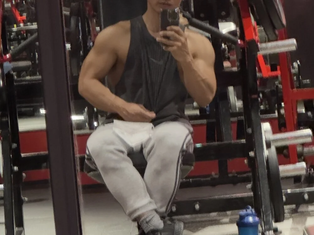 Kentaro_x Offline XXX-Chat