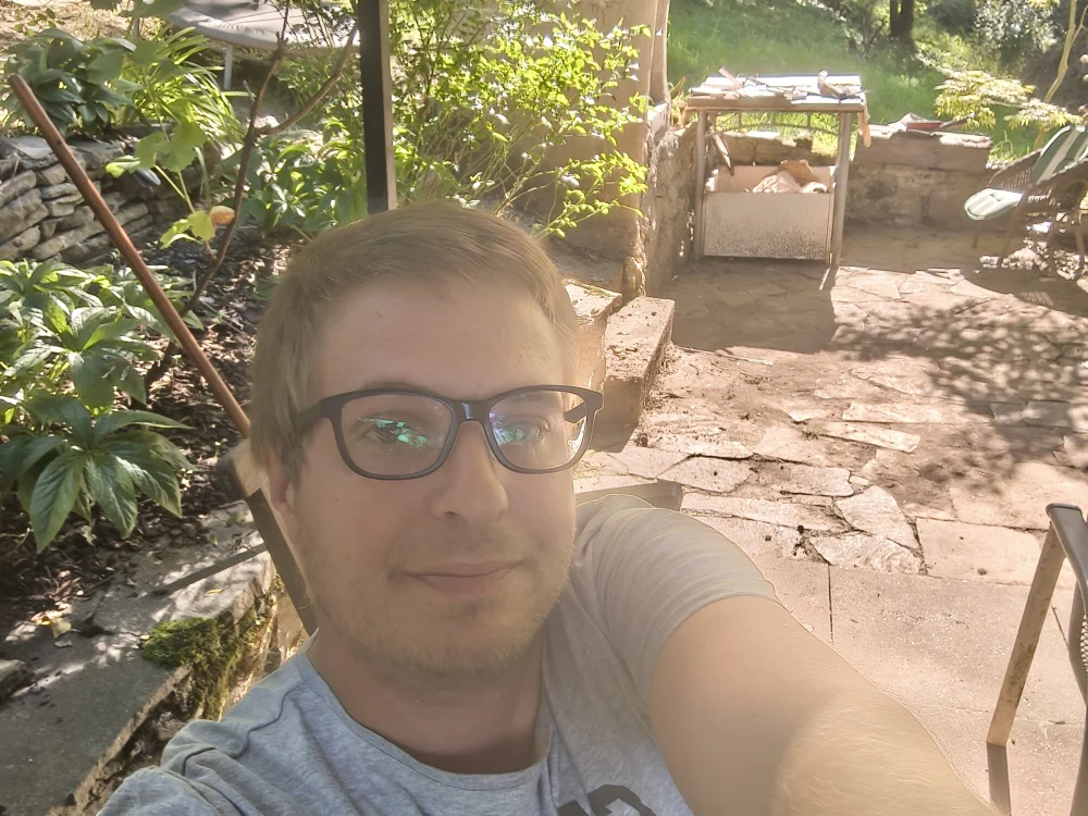 Thorhammer1989's Offline Chat Room