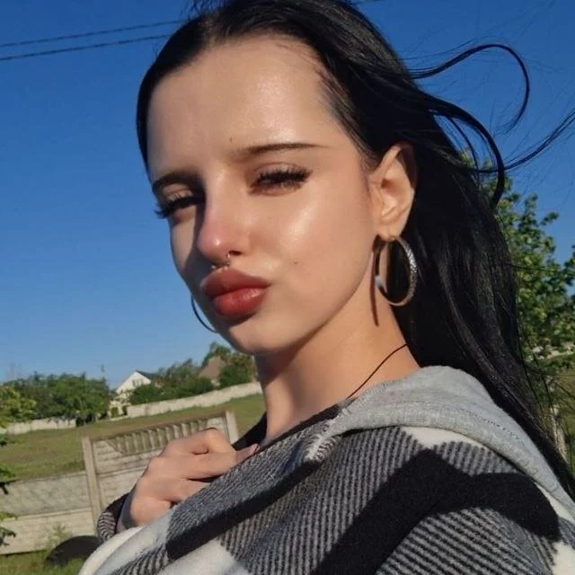 Offline chatovací místnost NikaxHarper