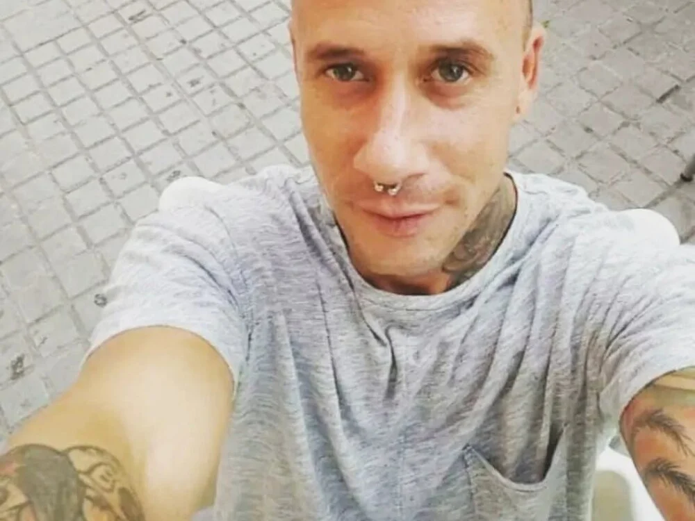 1234raul8 離線 XXX 聊天