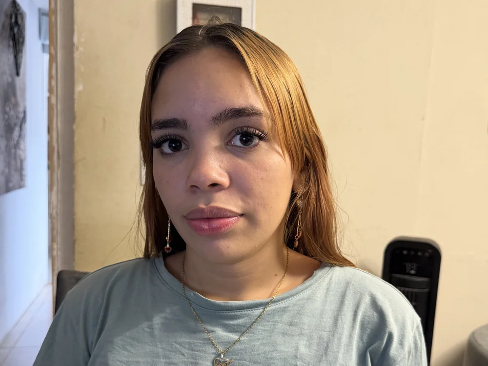 fernanda_grey_'s Offline Chat Room