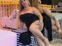 milfhorny_69's webcam live show