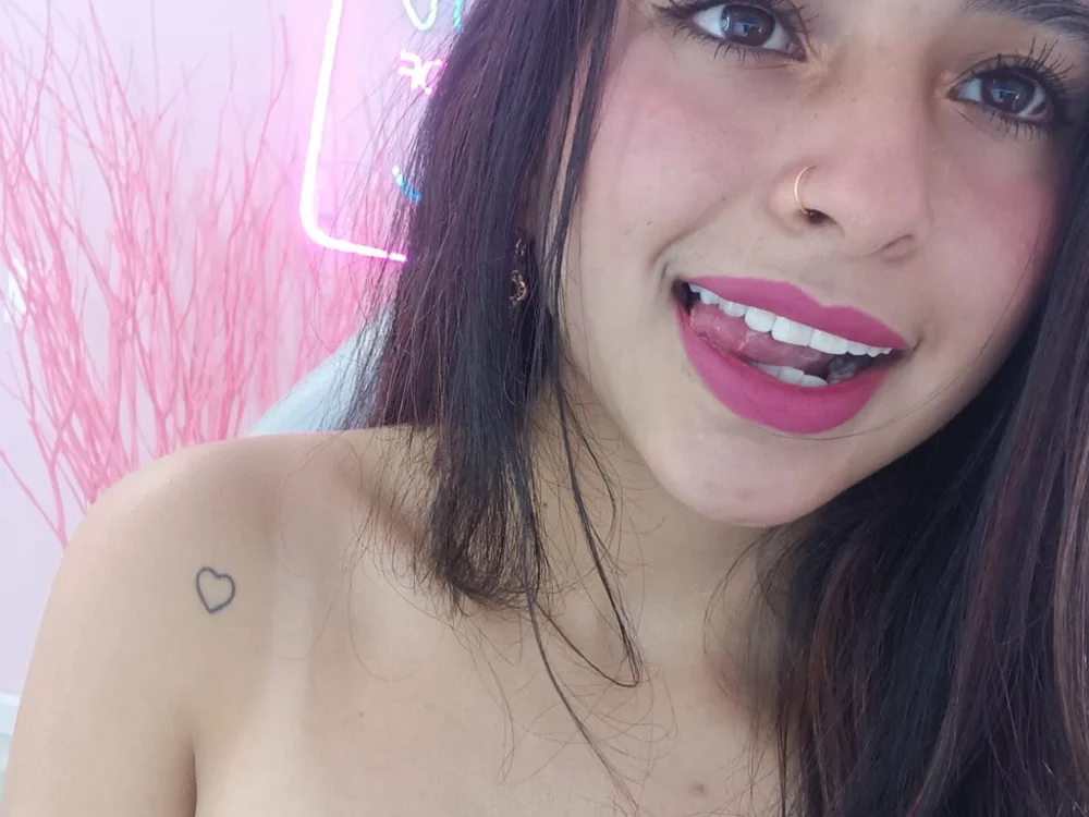 emma_isabel_s_'s Offline XXX Chat