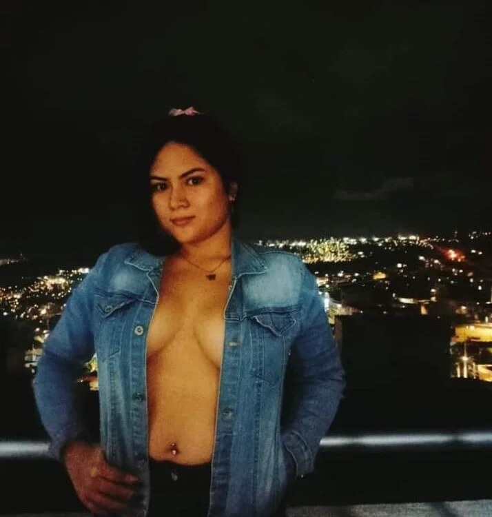 evelyn_lovs offline chatrum