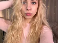 ShinyBarbie's webcam live show