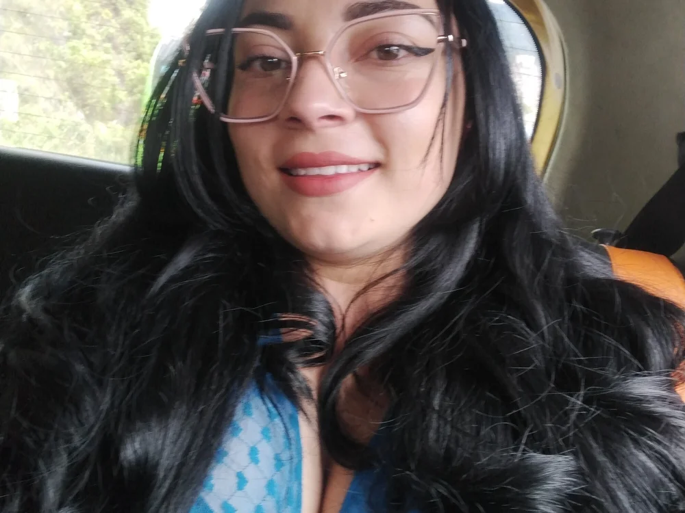 lylah_leal13 offline XXX-chat