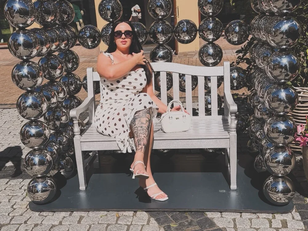 AshleeCharm Adlı Modelin Çevrimdışı Sohbet Odası