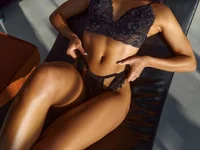 AryaSareen28's Live XXX Chat