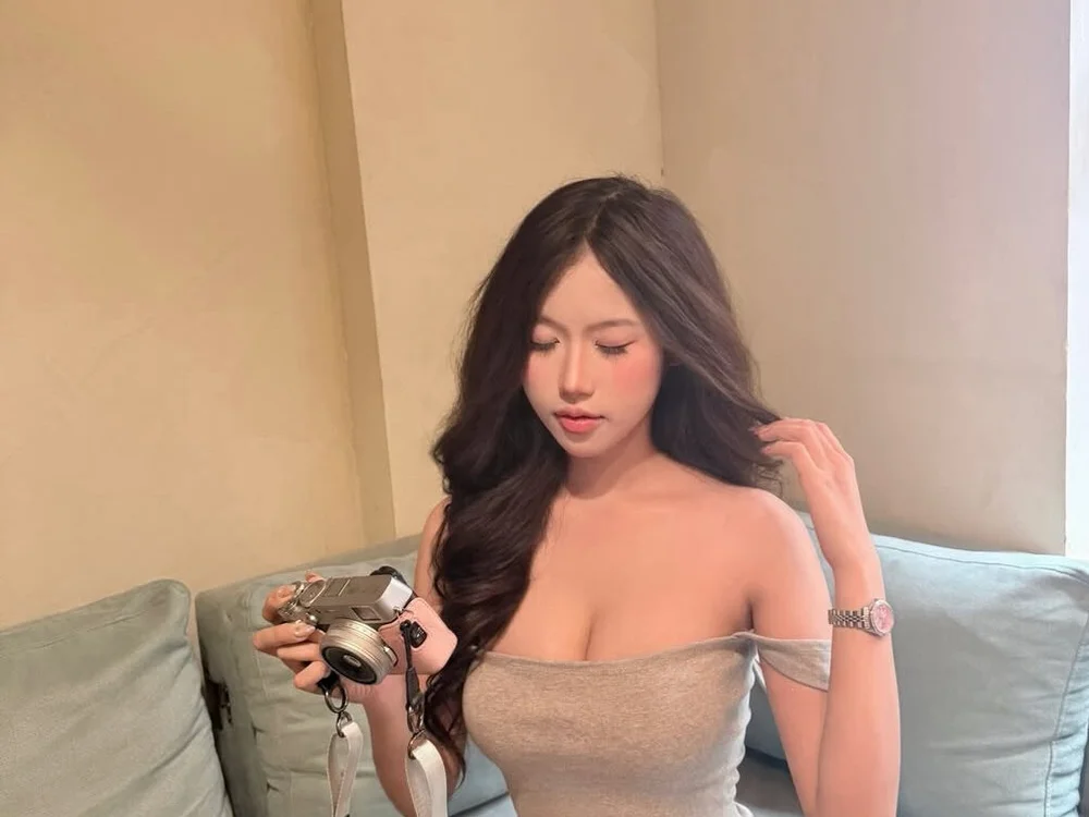 Lisaryn's Offline XXX Chat