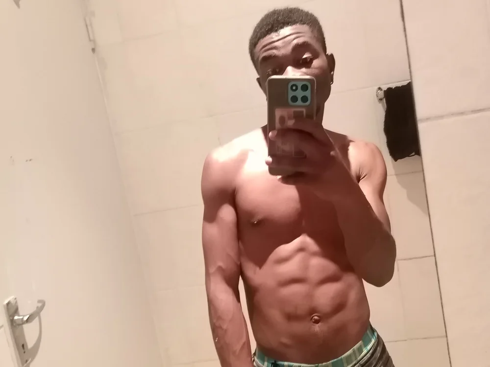 Phlyrose1 - Male webcam sex chat