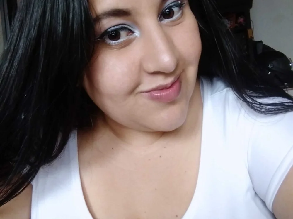 EMILY-NESSA 离线XXX聊天