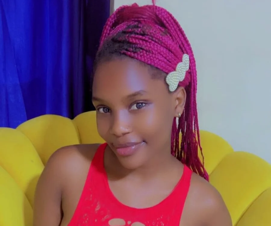 Lotus_queenn Offline chat-huone