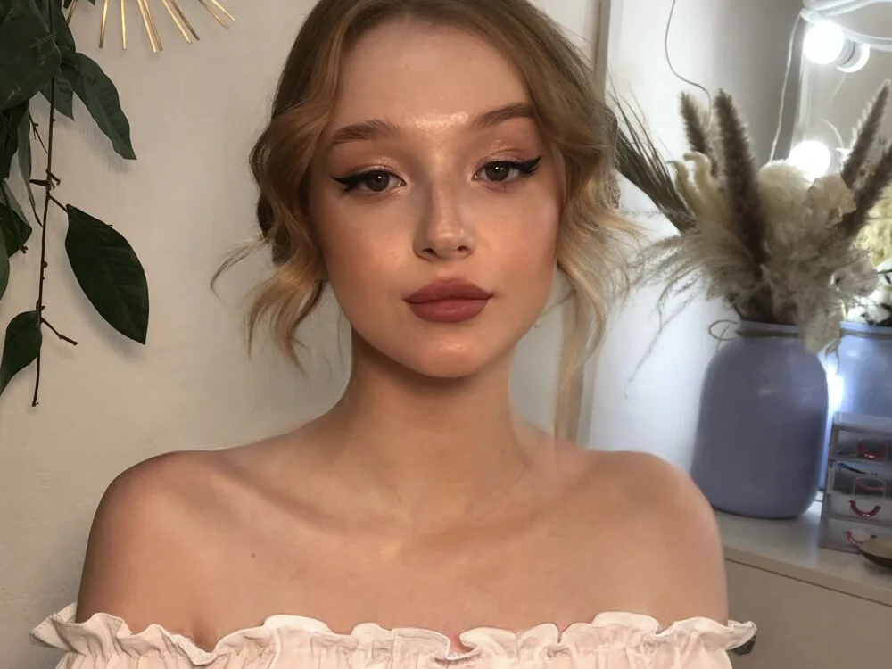 evairon_couple's Offline XXX Chat