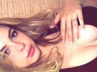 CrazeDaize's webcam live show