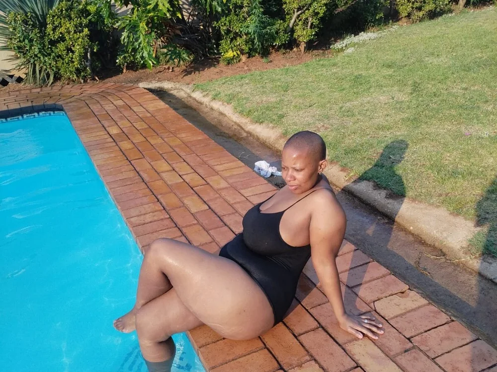 CURVYBOOBS29's Offline XXX Chat