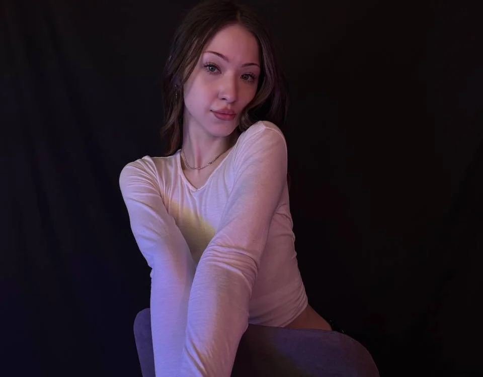 Alice_Meoow's Offline Chat Room