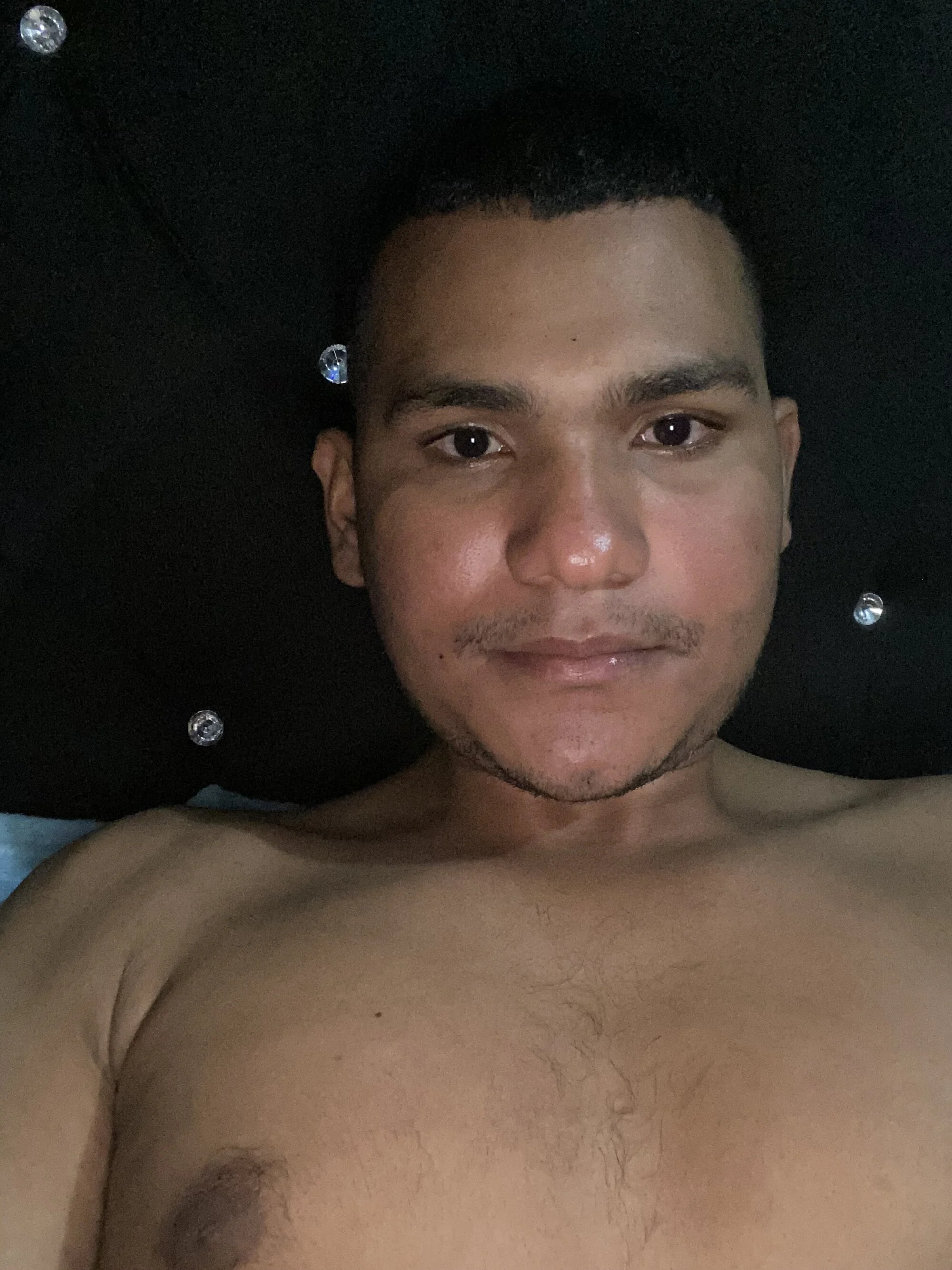 08yeis live webcam