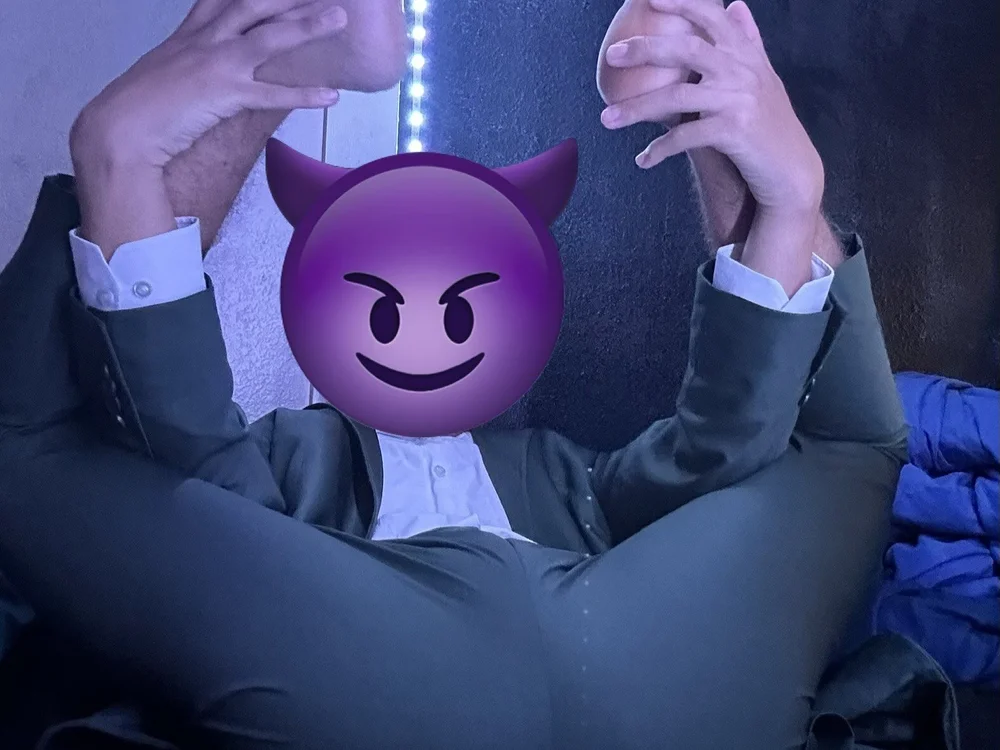 twink07's Offline Chat Room