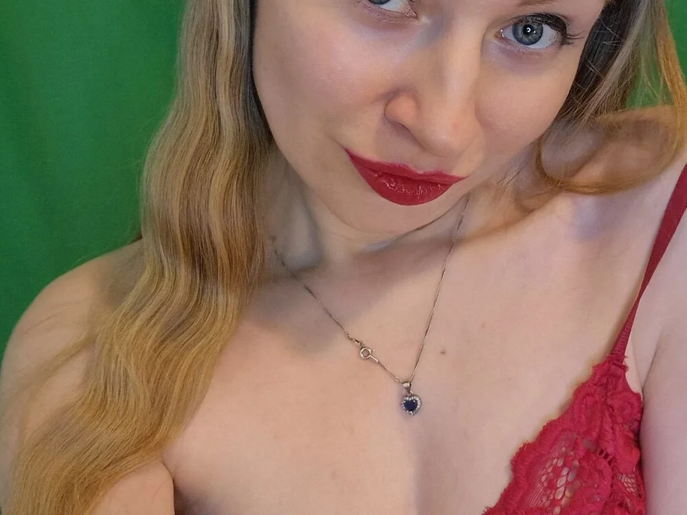 دردشة _Carrie_ الجنسية دون اتصال