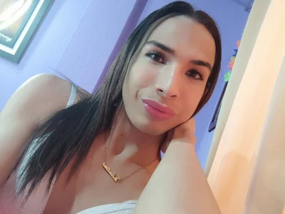 brunettehot77 profile