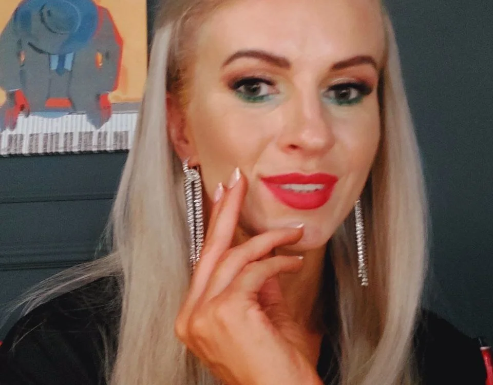 Norma_Cox's Offline Chat Room