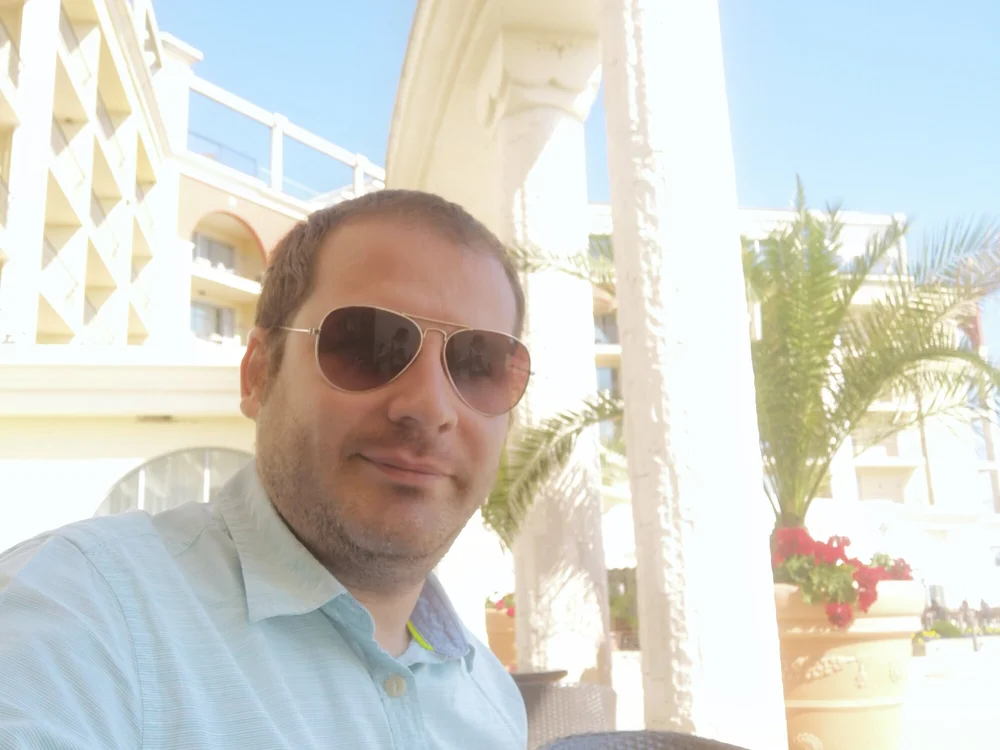 Armandflorin1982n Offline XXX chat