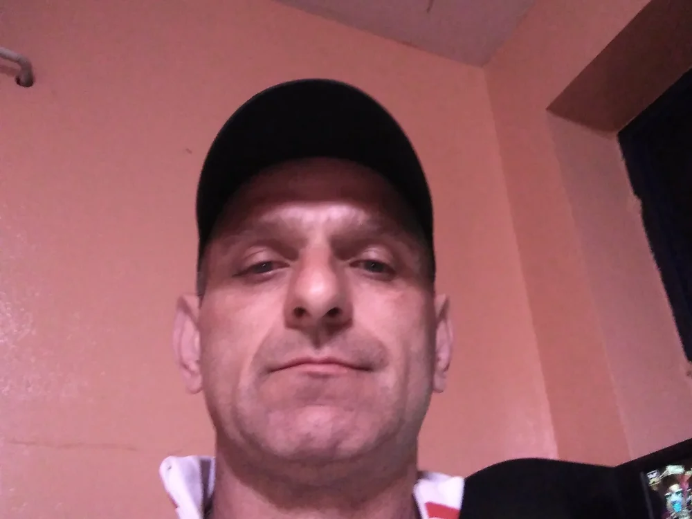 macius77's Offline Chat Room