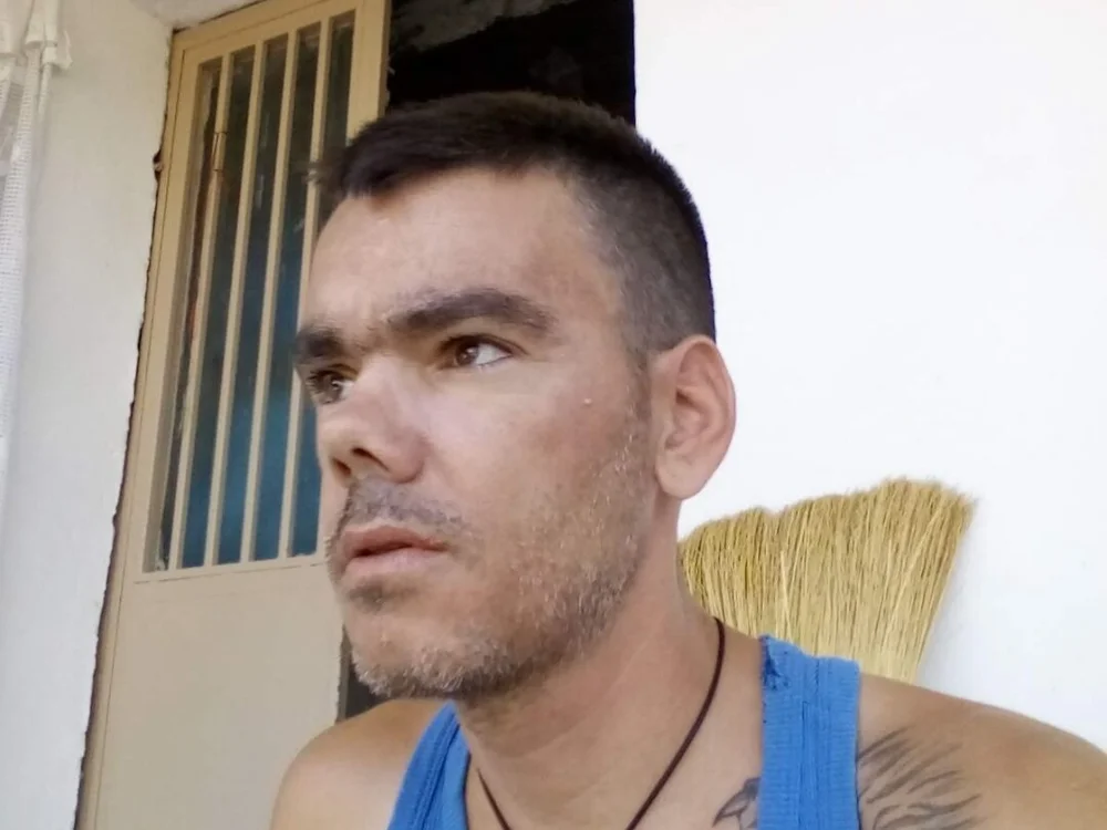 Chat XXX offline de Thanasis-77