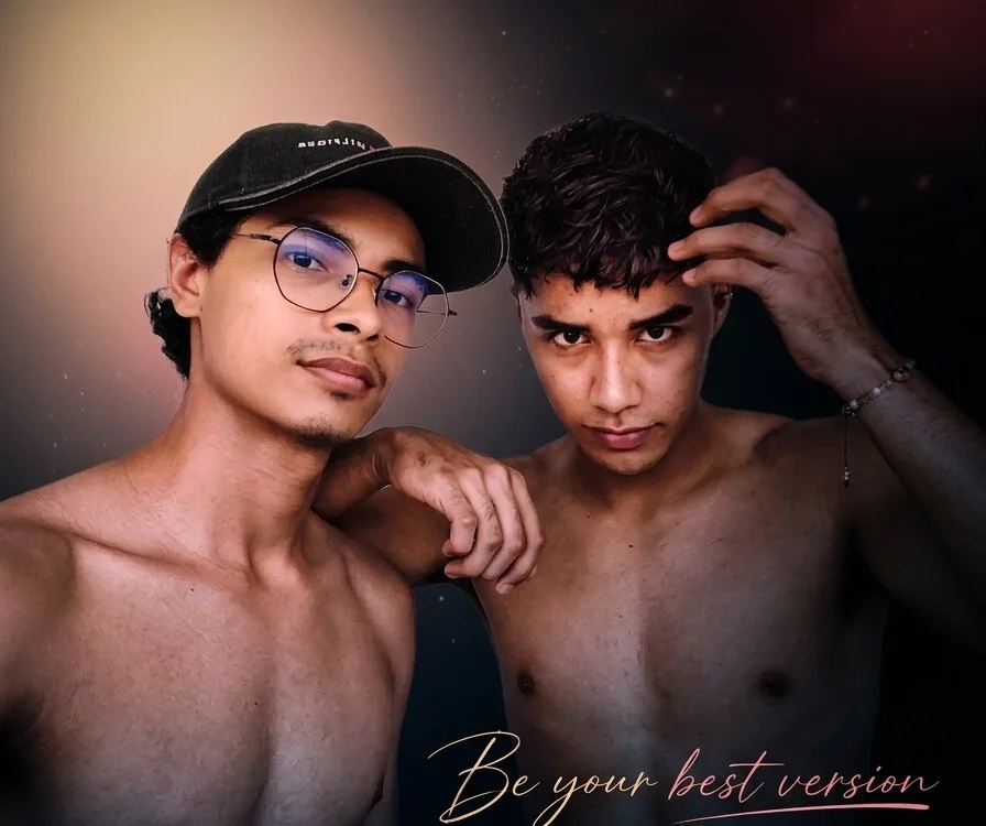 Chat +18 off-line de Hot_Duo_Gay_Latin