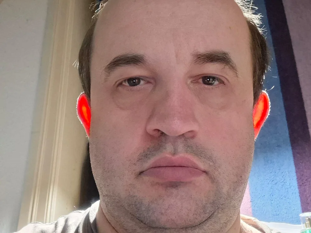 Bobbyflesch23 Offline Chatraum