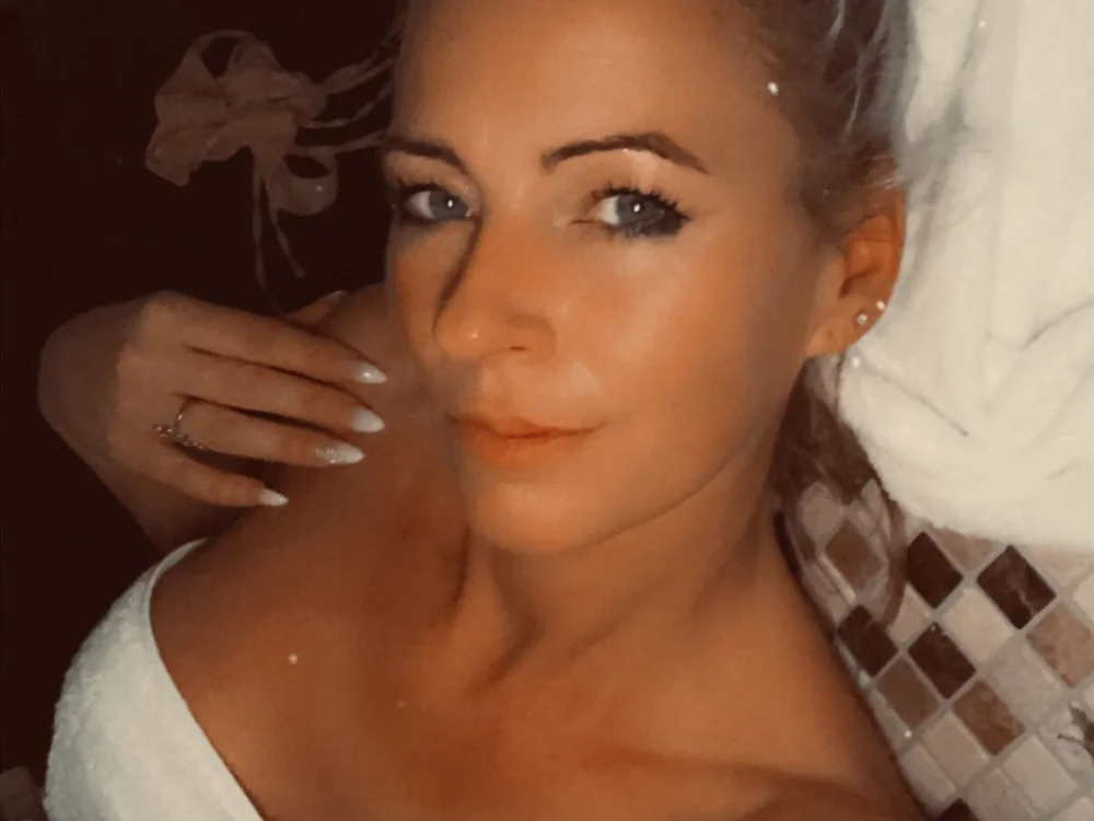 JasminaDeluxe offline chatrum