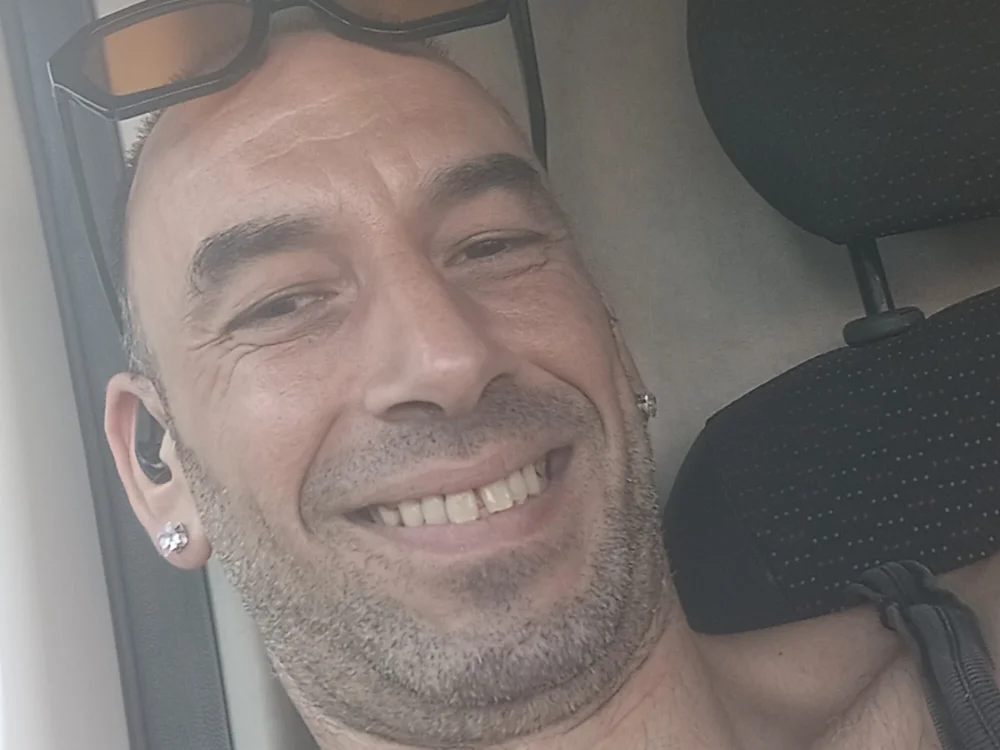 Giovy8800's Offline XXX Chat