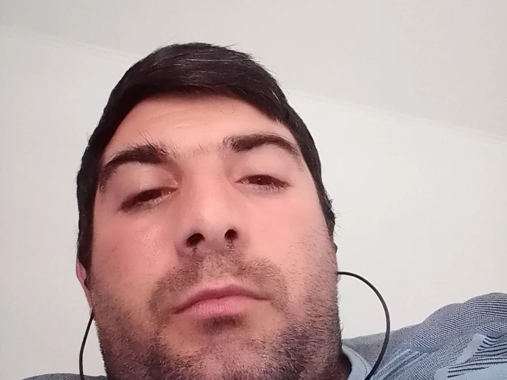 Fernandobeb's Offline Chat Room