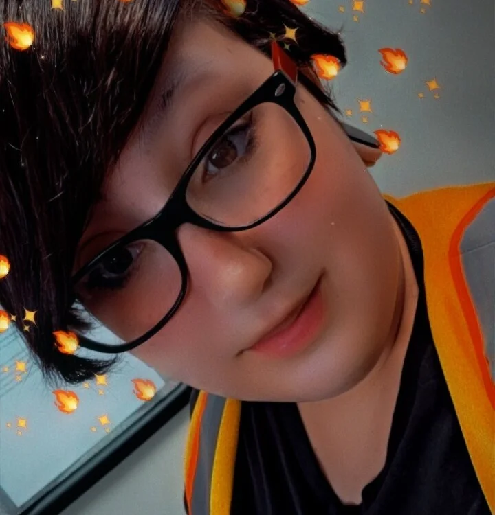 gothbaddie_666's Offline Chat Room