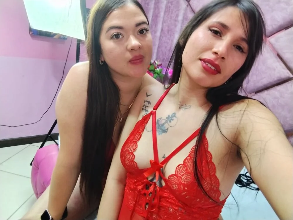 Scarlet_And_SofiDioamond 오프라인 XXX 채팅