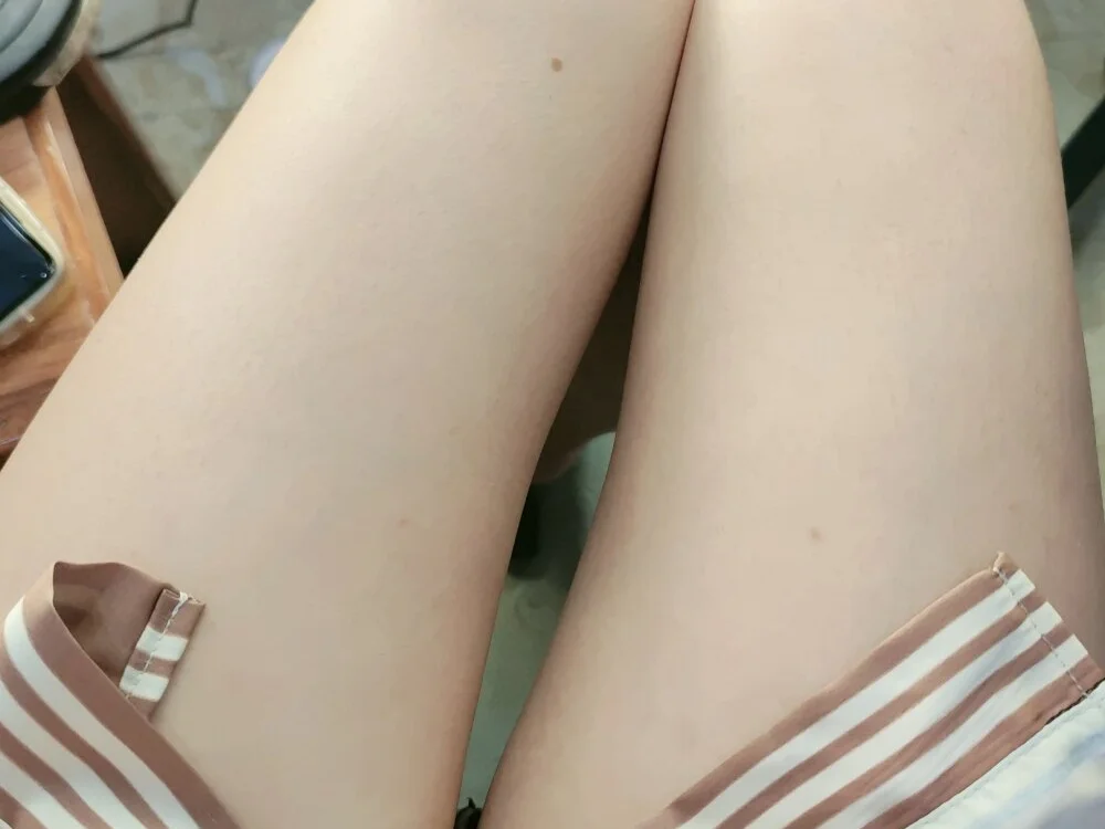 Alone_nothing Chat XXX Ngoại tuyến