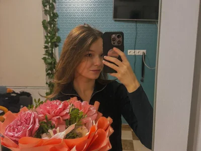 ElizaPizza - brunettes blowjob