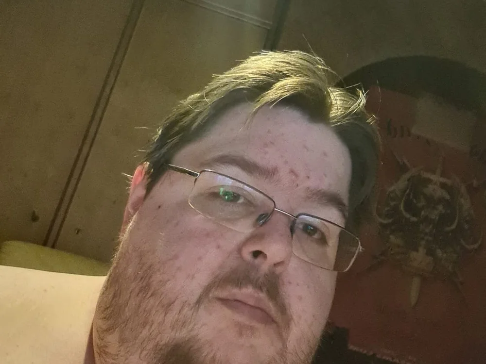 fettercbtsklave's Offline XXX Chat